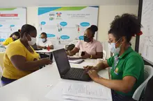 Bienestar Social y la Emru, se unen para brindar atención integral y humanizada a los adultos mayores del área de renovación urbana. 