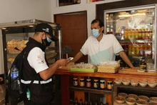 Por quejas en incumplimientos a protocolos de bioseguridad, se visitó comercio en Alameda