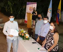 Posibilidad de empleo para 155 jóvenes caleños formados en competencias laborales