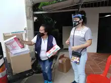 Secretaría de Educación entregó materiales pedagógicos para estudiantes en extra-edad 