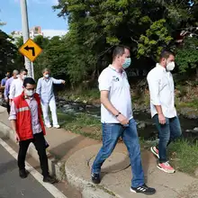 Carlos Salazar hace recorrido por la ribera del Río Cali en compañía de Personería y Zoológico de Cali