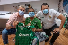 El futbolista Benedetti hizo un ‘golazo’ de Navidad por Camilo