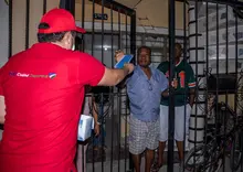 Secretaría del Deporte sensibilizó a habitantes de la Comuna 13 sobre cómo prevenir cuidarse en pandemia
