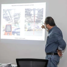 Evalúan propuesta y actualización de diseños del puente Chipichape