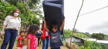 Gobierno Ospina y Save of Children llevaron ayudas a familias Wounaan Nonam