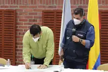 Comerciantes nocturnos firmaron pacto por la vida con la Alcaldía de Cali