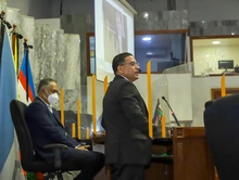 “El doctor Holmes queda en el espíritu de nuestras instituciones y ciudadanía”
