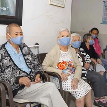 Avanza entrega de asistencia humanitaria para adultos mayores