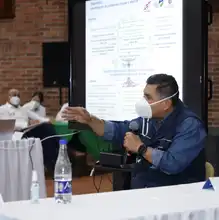 Alcalde propone un "todos ponen" como plan integral para salvar al MIO