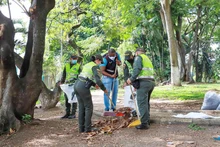 Puro Corazón’ durante jornada de limpieza en la ribera del río Cali