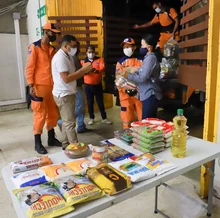 Entrega de mercados benefició a integrantes del transporte escolar afectados por la pandemia