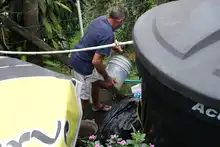 En vía a Cristo Rey, Salud Pública hace control a criaderos del zancudo transmisor del dengue 