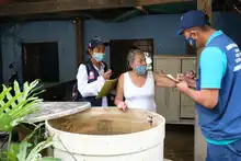 En vía a Cristo Rey, Salud Pública hace control a criaderos del zancudo transmisor del dengue 