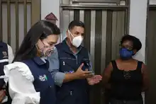Casa a casa, alcalde Ospina busca adultos mayores de 80 años para ser vacunados por la vida