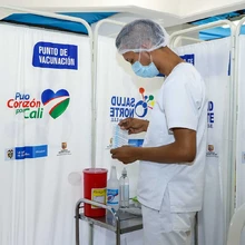 Red de Salud Pública está lista para vacunar contra la covid-19 en megacentros