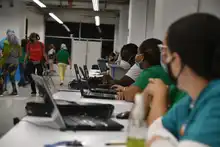 Salud Pública dio inicio a la vacunación contra la covid-19 en los megacentros dispuestos en la ciudad