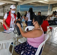 ‘Save the Children’ entrega ayudas a los afectados por ola invernal en Cali
