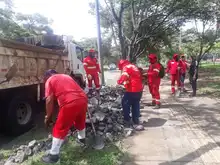 Grupo operativo atendió emergencias por temporada de lluvias y realizó aplicación de asfalto