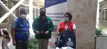 Niños y niñas del albergue temporal reciben kits escolares para continuar con sus estudios