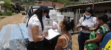 Atención a la comunidad con entrega de asistencia humanitaria