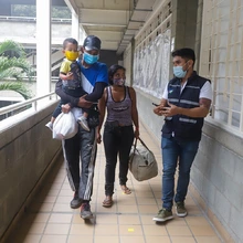 Puesto de Mando Unificado y atención las 24 horas para 78 familias en albergue de Siloé