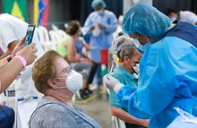 Vacunar a la mayor  cantidad de adultos mayores durante los días santos: objetivo de la Alcaldía de Cali 