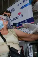 “Ya me vacuné, por mis hijos, mis nietos, bisnietos y todos mis vecinos”: Margot Ramírez 