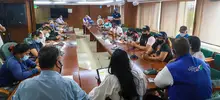Alcaldía de Cali y carretilleros acuerdan ruta para acabar con el trabajo animal 