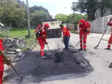 Mantenimiento vial y remoción de deslizamientos en la capital vallecaucana