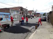 Mantenimiento vial y remoción de deslizamientos en la capital vallecaucana