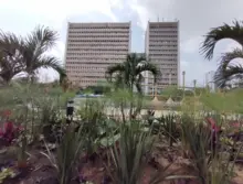 Recuperación de la plazoleta Jairo Varela en la recta final