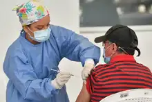 Avanza vacunación contra la covid-19 en adultos mayores de 65 años y personal de la salud