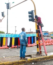 Inician recorridos para verificación y arreglo de semáforos vandalizados