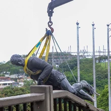 Bajada temporalmente de su pedestal la estatua de Sebastián de Belalcázar
