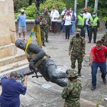 Bajada temporalmente de su pedestal la estatua de Sebastián de Belalcázar