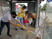 La EMRU, apoya la limpieza de las estaciones del MIO, que acompañan a Ciudad Paraíso.  