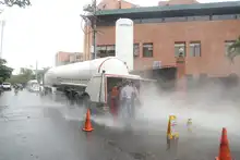 Alcaldía acompaña los tanques que transportan oxígeno a clínicas y hospitales y así salvar vidas