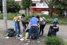 ‘Limpiatón’ de basuras se tomó la comuna 8 de Cali 