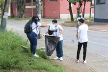 ‘Limpiatón’ de basuras se tomó la comuna 8 de Cali 