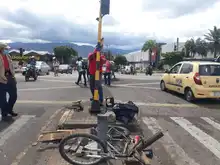 Administracion Distrital continua la recoleccion de escombros y residuos solidos en Cali