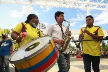 La bandera colombiana, entre arte y paz