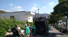 400 kilos de residuos se retiraron luego de desmantelar cambuches en el Cerro de La Bandera