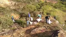 400 kilos de residuos se retiraron luego de desmantelar cambuches en el Cerro de La Bandera