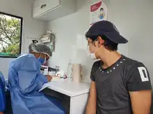 Estrategia de ¨Vacunación en casa¨ llegó a unidades residenciales del sur de Cali