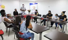 Estudiantes en situación hospitalaria recibieron tabletas digitales para sus clases