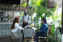 Disfrutar con la familia y amigos también dinamiza la economía caleña