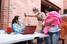 Con entrega de bonos avanza la estrategia de Seguridad Alimentaria 