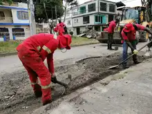 Después de 37 años las vías del barrio Santa Mónica Popular recibieron mantenimiento vial