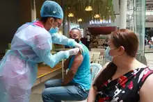 Vacunación covid-19 en centros comerciales de Cali
