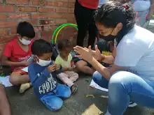 La crisis económica y el impacto en familias, niños y niñas